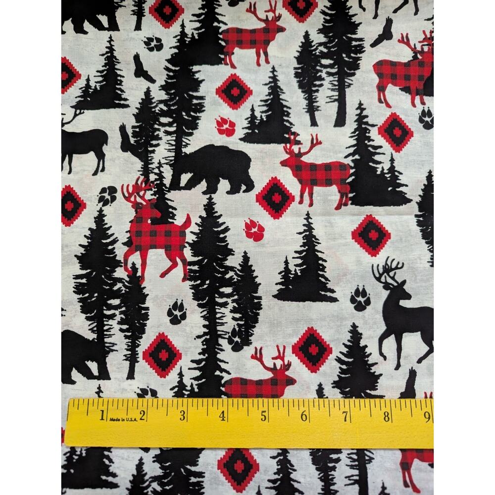1 Yard Red Black Woodland Calico Bear Deer Animals Cotton Fabric Sew Sewing Diy - Picture 2 of 3
